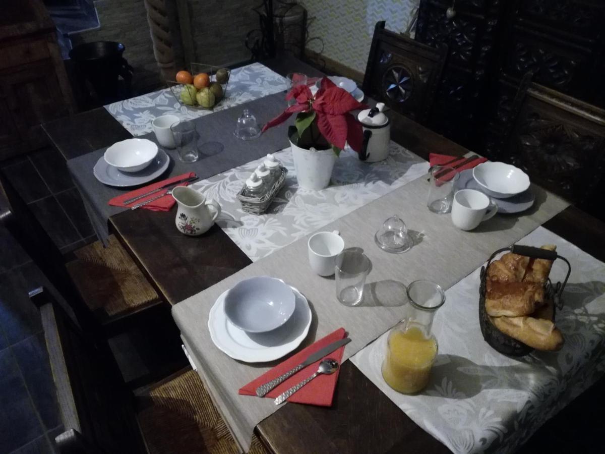 Chez Lorette Mauze-sur-le-Mignon ภายนอก รูปภาพ