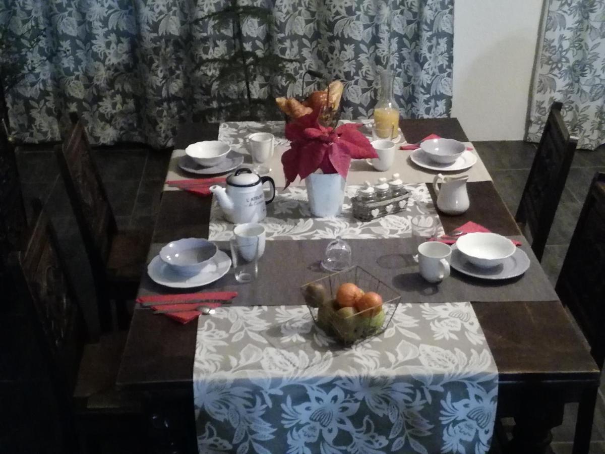 Chez Lorette Mauze-sur-le-Mignon ภายนอก รูปภาพ