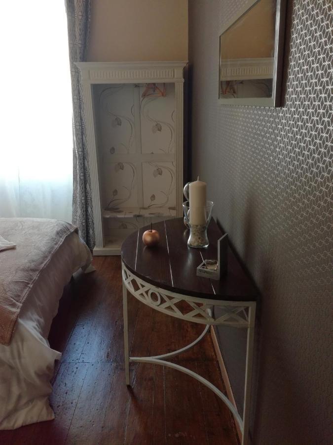 Chez Lorette Mauze-sur-le-Mignon ภายนอก รูปภาพ